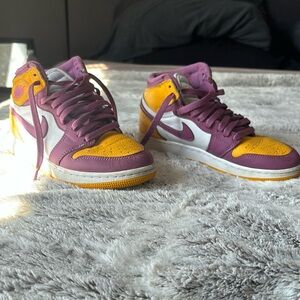 Jordan 1 Retro High OG GS ‘Brotherhood’